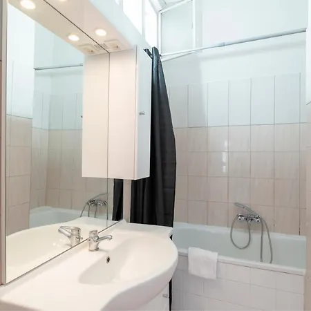 Cosy And Trendy 2 Bedrooms Flat, Train Station/tramway Nicea